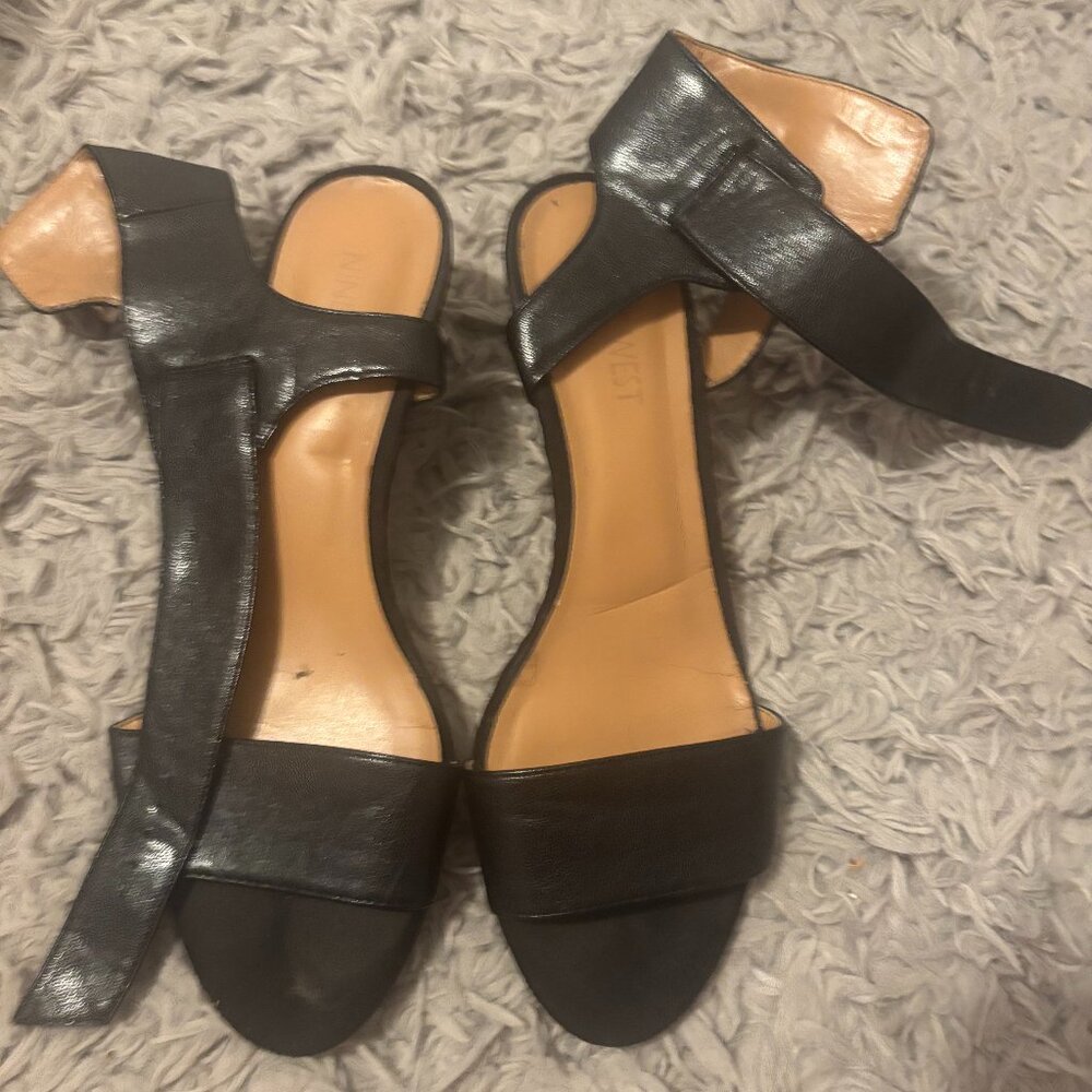 Black Wedges